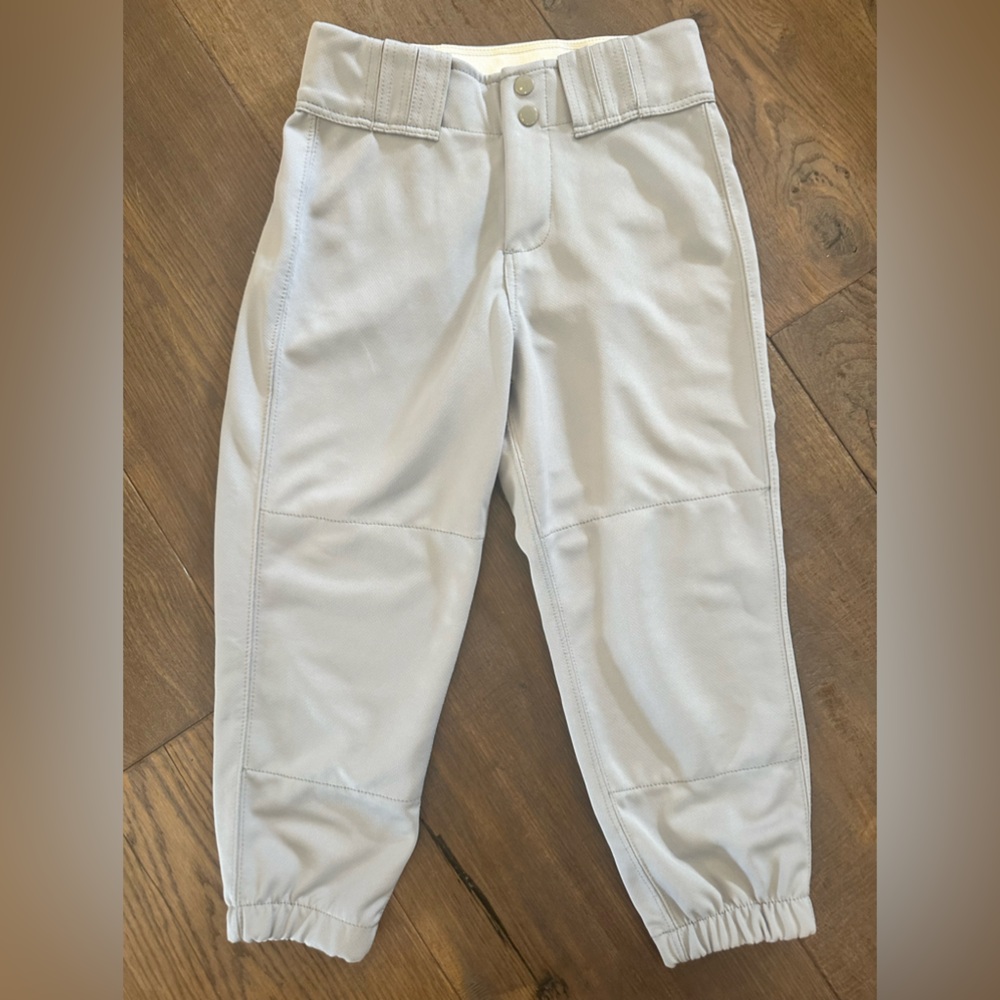 Women’s Boombah softball pants, light gray 3/4 length, size 26